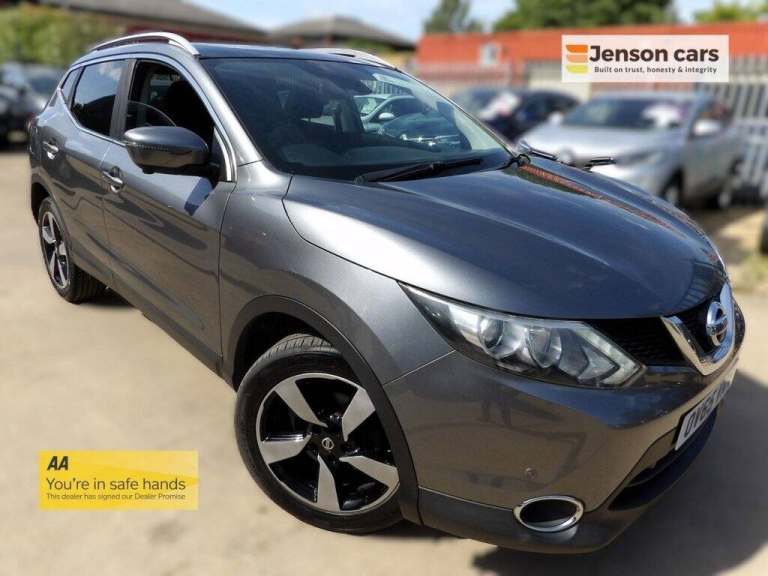 2015 Nissan Qashqai 1.5 dCi n-tec+ SUV 5dr Diesel Manual 2WD Euro 6 (s/s) (110 ps) HATCHBACK Dies...
