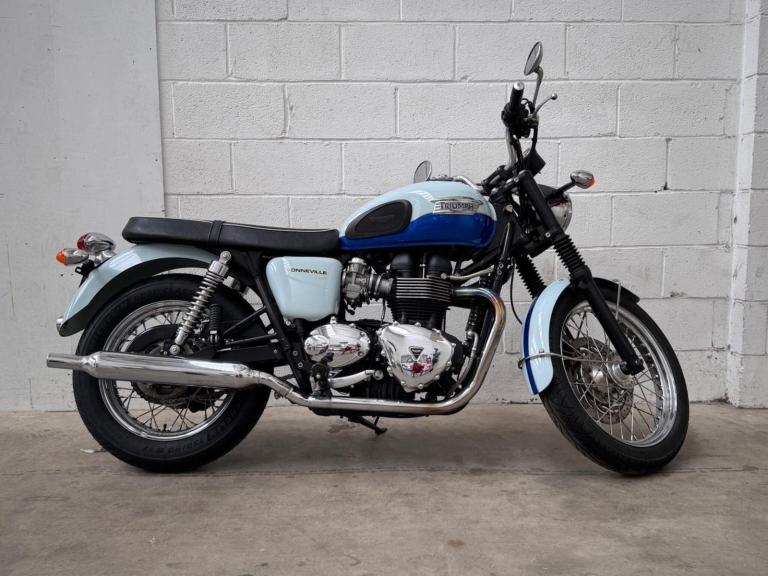 2011 Triumph Bonneville T100 865