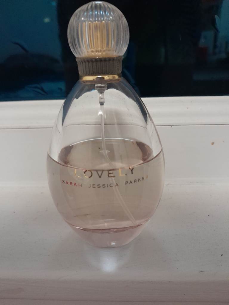 £10- 100ml Sarah Jessica Parker EDP- Over Half Full- Too Strong for my asthma.