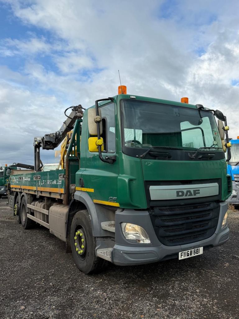 2016 DAF CF 75.330 26T DROPSIDE WITH HMF 1430 CRANE