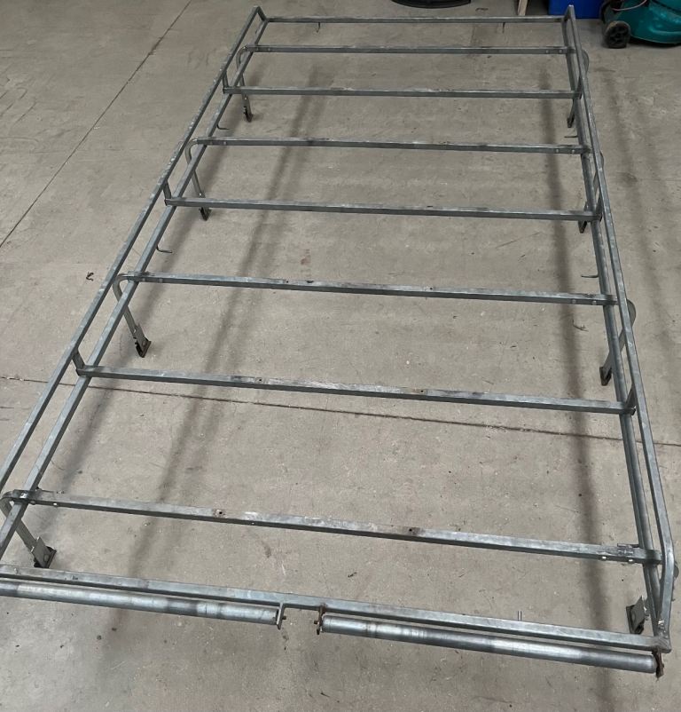 Van roof rack