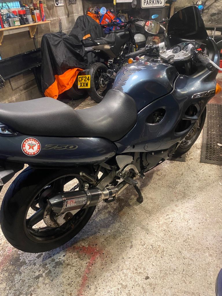Suzuki, GSXF,1999, 750 (cc)