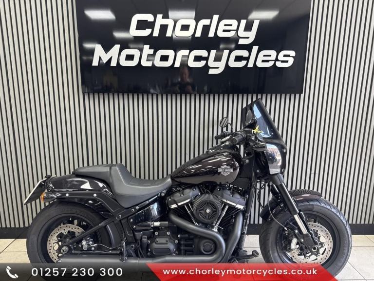 2018 Harley Davidson Fat Bob 1868cc cruiser in Custom Purple finish