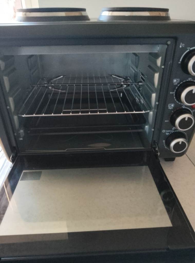 Cookworks mini oven with hob 