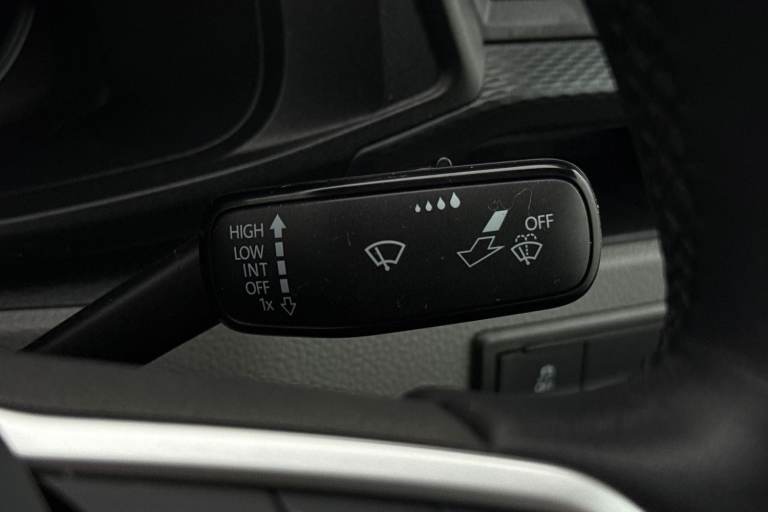 2024 Volkswagen Transporter 2.0 TDI 110 Highline Van Van Manual