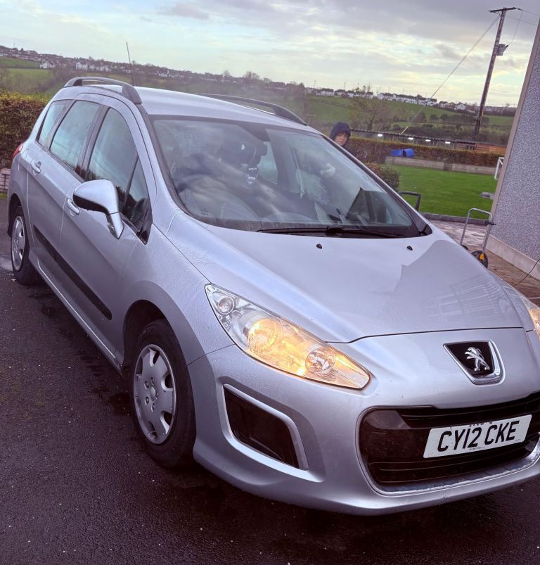 Peugeot, 308, Estate, 2012, Manual, 1560 (cc), 5 doors