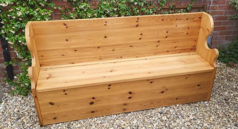 Solid Pine Monks Bench with Sorage