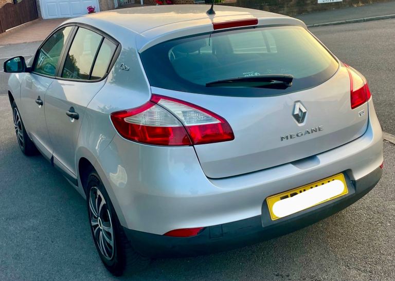 Renault Megane 🪨🪨 1.6 16v VVT Bizu New shape model 100 bhp Great car (2011 11)  