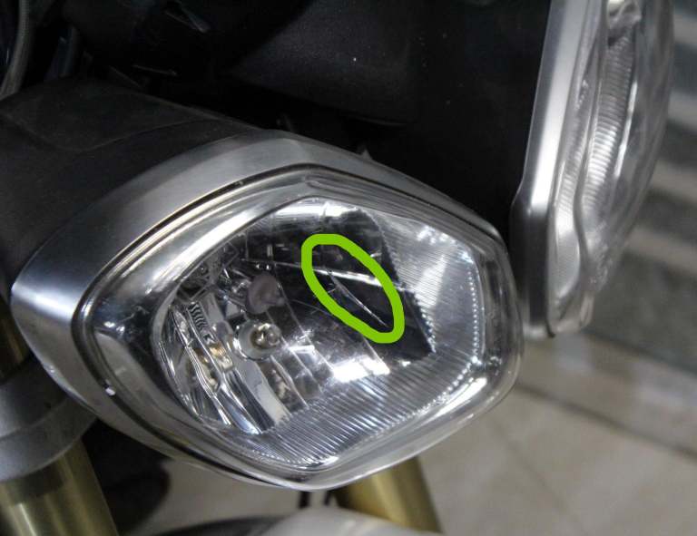 2015 15 TRIUMPH STREET TRIPLE 675 WHITE HPI CLEAR 11K NEW SHAPE TRADE SALE MOT