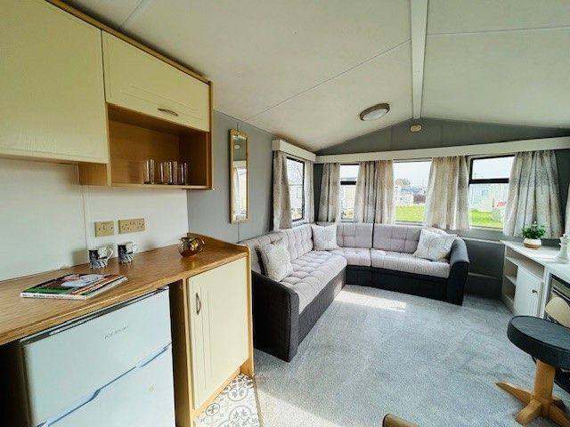 Beautiful Caravan For Sale - 11.5 Month Season