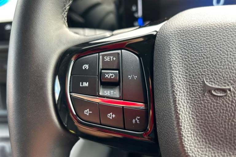 2024 Ford Transit Custom 300 Limited L2 LWB FWD 2.0 EcoBlue 136ps Low Roof Manual Panel Van Diese...