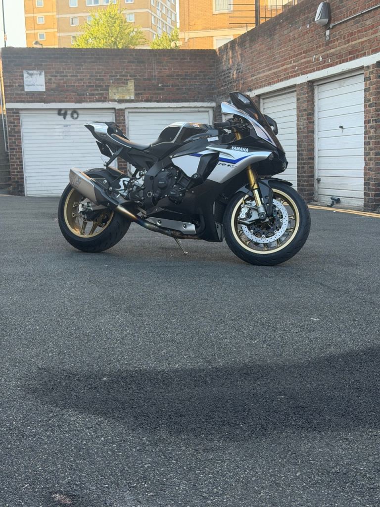Yamaha, R1M, 2015, 998 (cc)