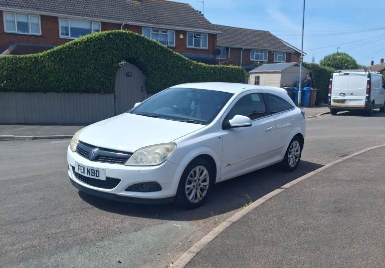 Vauxhall, ASTRA, Hatchback, 2011, Manual, 1598 (cc), 3 doors