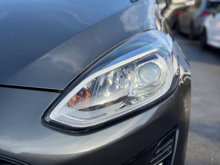 2018 Ford Fiesta 1.0T EcoBoost Zetec Hatchback 5dr Petrol Manual Euro 6 (s/s) (100 ps) Hatchback ...