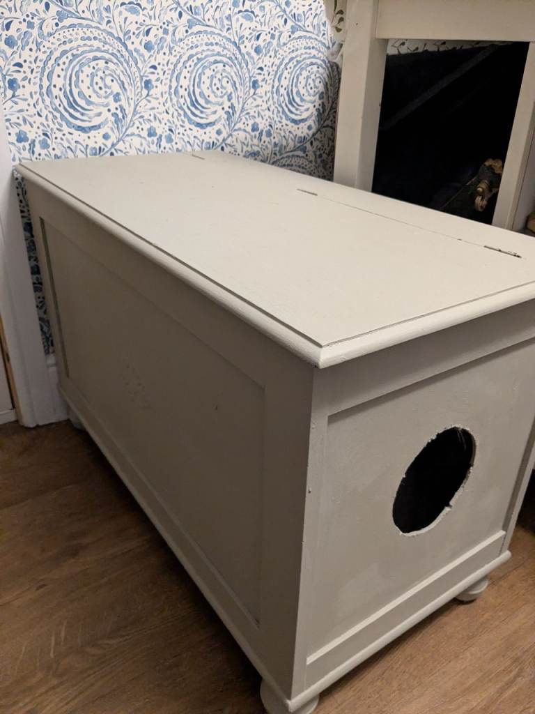 Wooden Blanket box made into cat litter box 