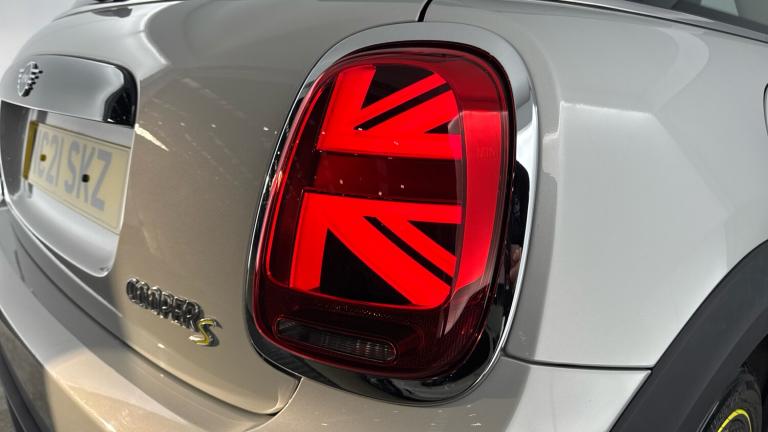 2021 MINI Hatch 135kW Cooper S Level 1 33kWh 3dr Auto HATCHBACK ELECTRIC Automatic