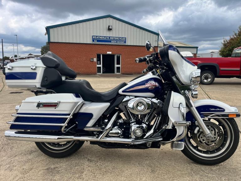 Harley-Davidson FLHTCU ELETRAGLIDE ULTRA IN QUITE OUTSTANDING CONDITION
