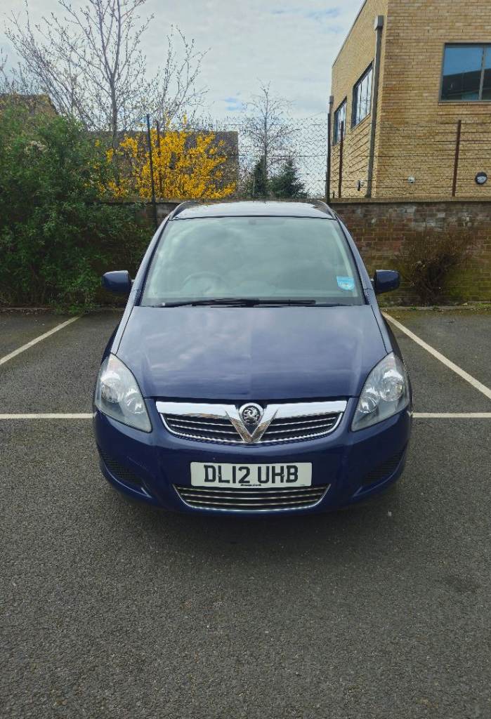 2012 Vauxhall Zafira – 45,000 Miles – Full Service History – Petrol – 7 Seater