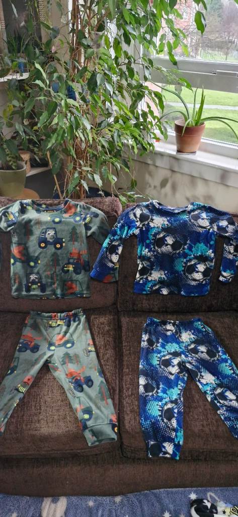 Pijama boy 2/3 years 