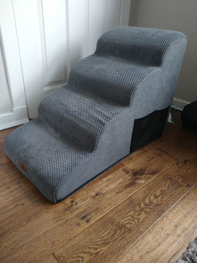 Dog stairs 