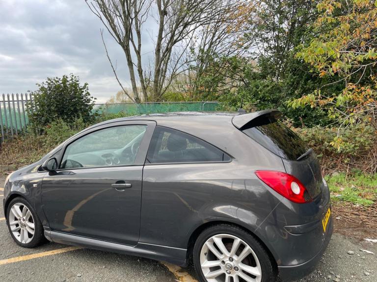 VAUXHALL CORSA 1.4 SRI 14 REG GREY 3 DOOR MOT MAY 3RD 2026 TAX £165 LOW INSURANCE 50+MPG