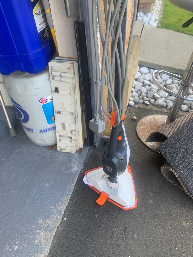 VAX floor mop/steamer
