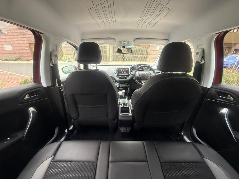 2018 Peugeot 2008 1.2 PureTech Allure EAT Euro 6 (s/s) 5dr HATCHBACK Petrol Automatic