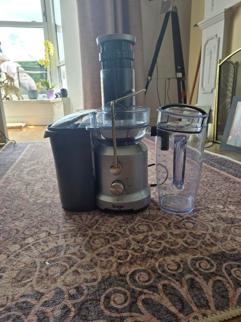Sage juicer 