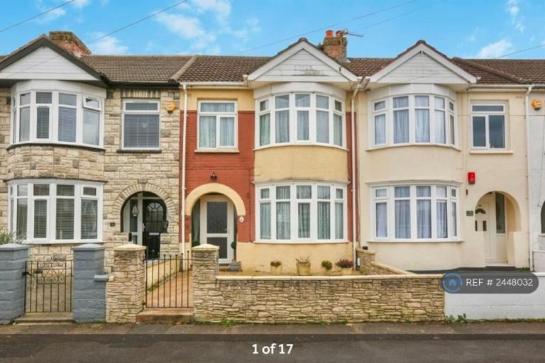 4 bedroom house in Park Close, Gosport, PO12 (4 bed) (#2448032)