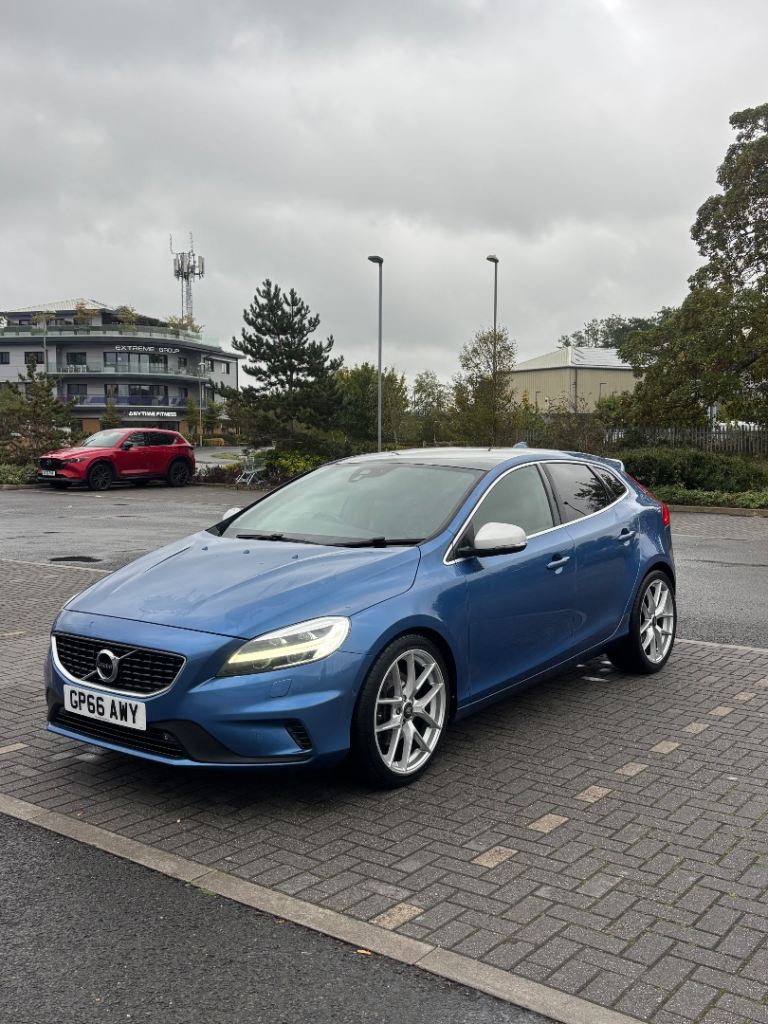 Volvo, V40, Hatchback, 2017, Manual, 1969 (cc), 5 doors