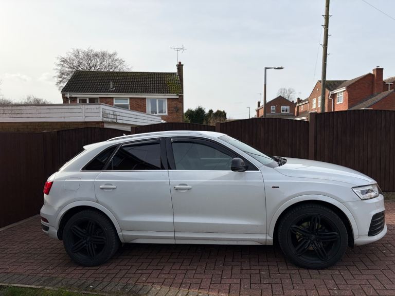Audi Q3 Quattro S line Auto