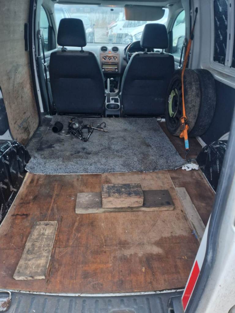 Volkswagen, CADDY, Panel Van, 2011, Manual, 1598 (cc)