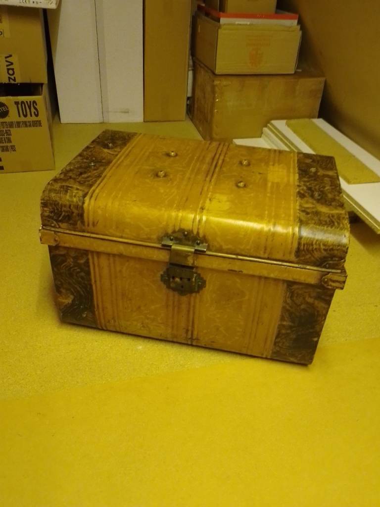 Trunk metal