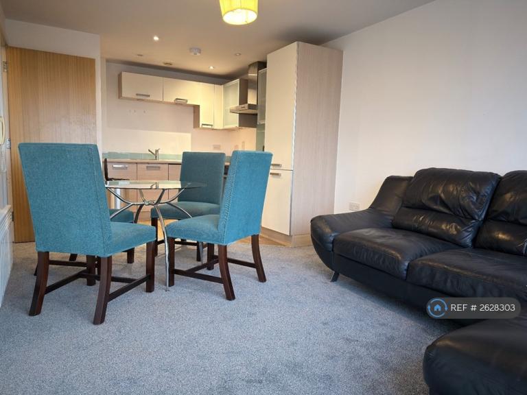 image for 2 bedroom flat in Light Buildings, Preston, PR1 (2 bed) (#2628303)