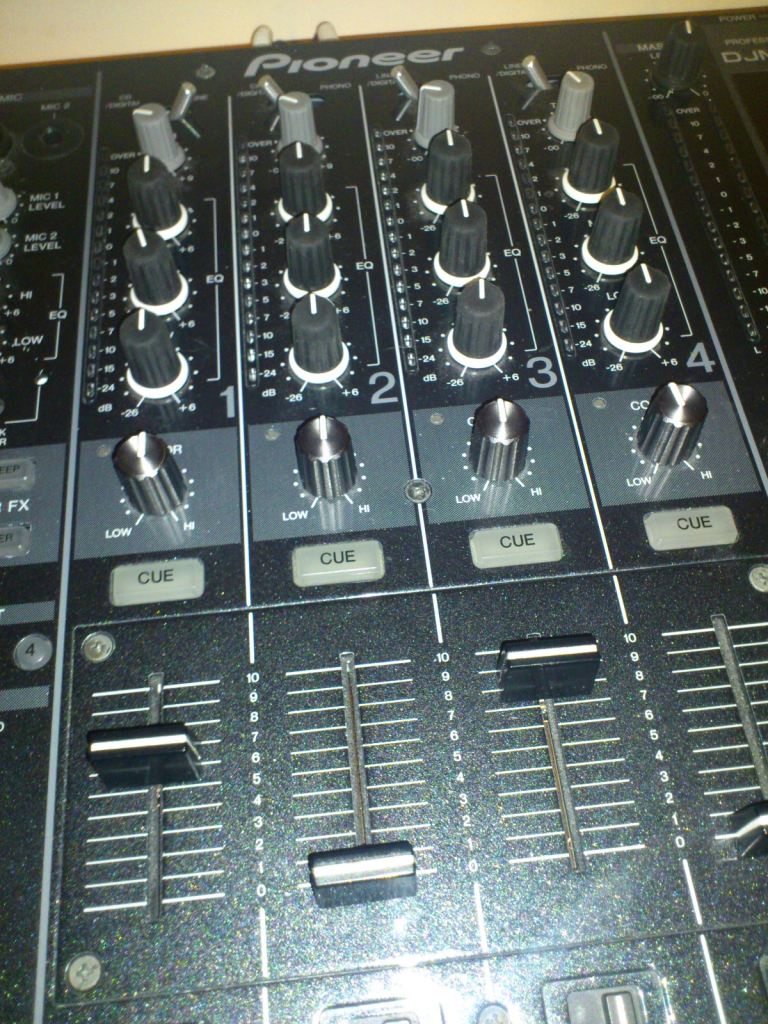 PIONEER DJM 800 PROFESSIONAL DJ MIXER FOR SALE 