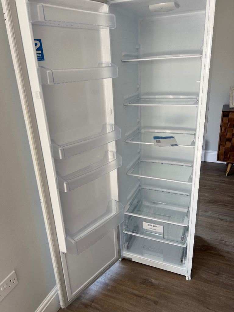 BEKO White Tall Fridge - GREAT Condition, Plenty of Storage