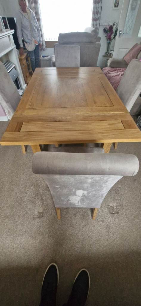 Oak furniture land dining table & 4 chairs