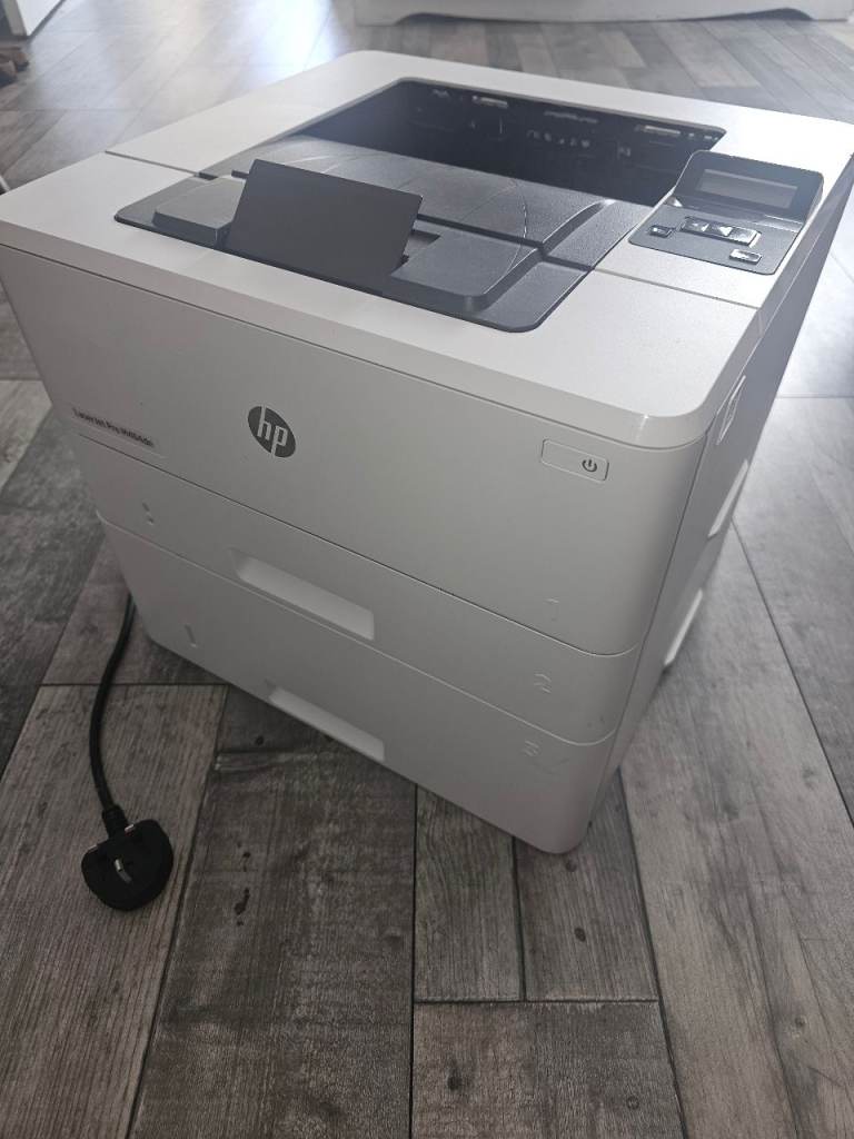 Hp laser printer + paper storage 