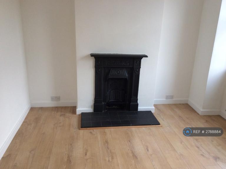 1 bedroom flat in Coombe Terrace, Brighton, BN2 (1 bed) (#2788884)