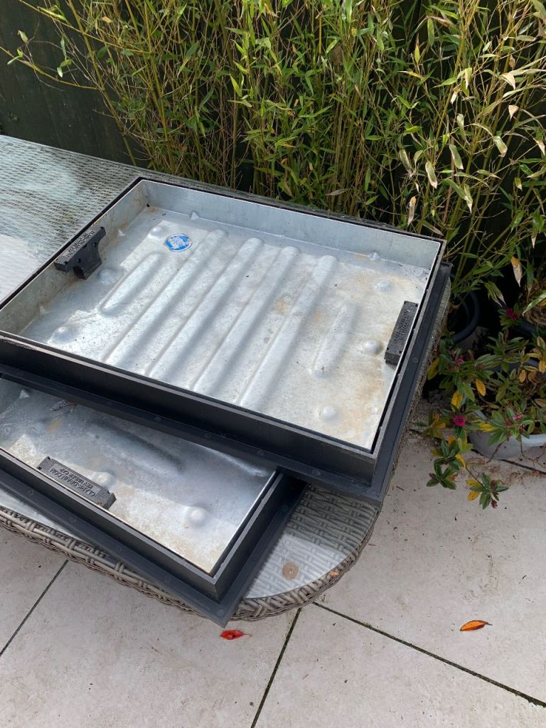 Block paving manhole covers 