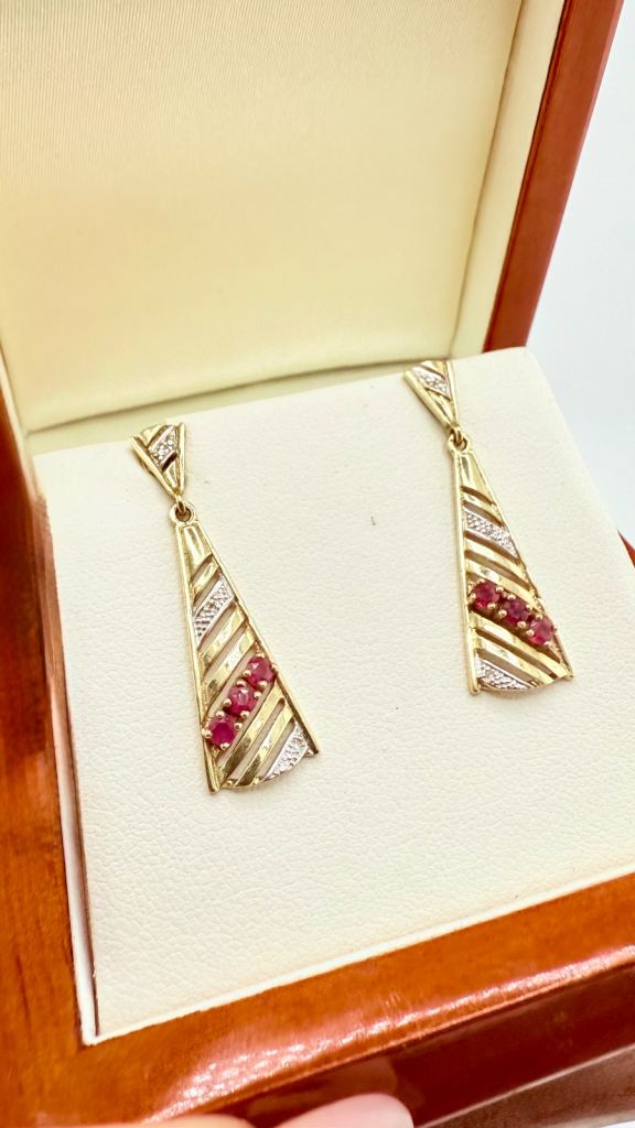Extremely Fine 9ct Gold Ruby & Diamond Art Deco Drop Earrings 