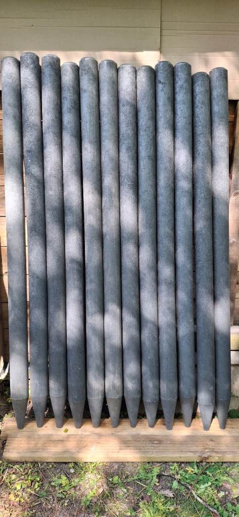 New recycled fence post