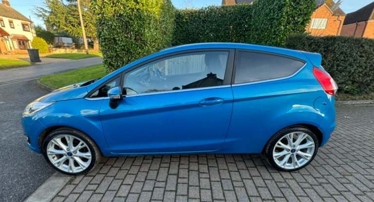 2016 (66) FORD FIESTA 1.0T TITANIUM GENUINE 45,000 MILES SAT NAV HEATED SEATS! 