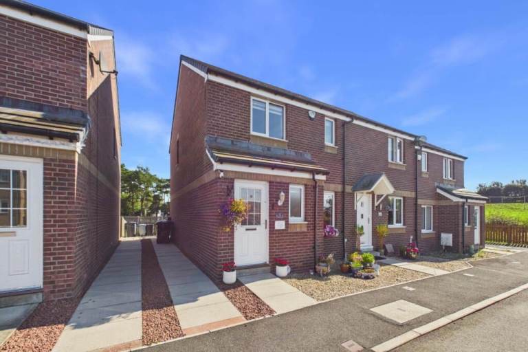 3 bedroom House for rent, Wilson Place, Carluke ML8 