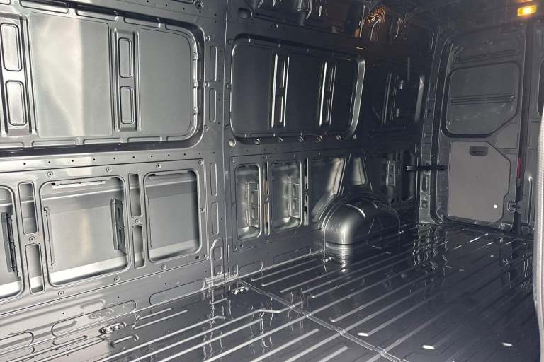 2025 Volkswagen Crafter 2.0 TDI 140PS Commerce Plus High Roof Van PANEL VAN DIESEL Manual