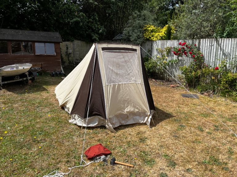 Canvas tent