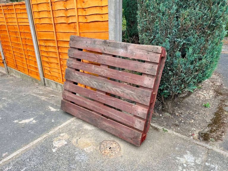 FREE PALLET