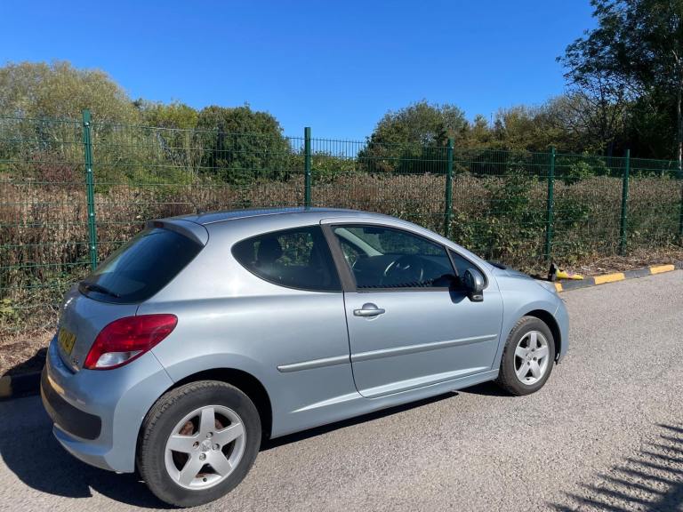PEUGEOT 207 1.4 ENVY 11 REG BLUE 3 DOOR 12 MONTHS MOT  LOW INSURANCE 45+MPG