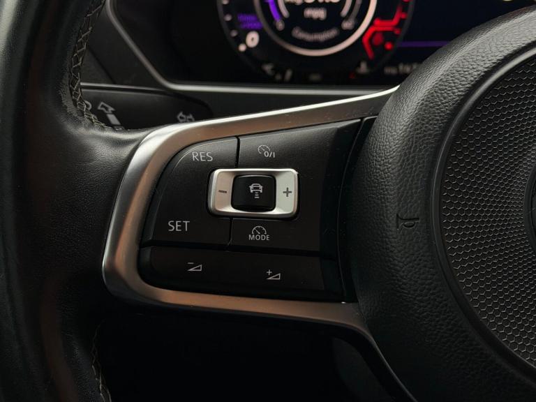  Volkswagen Tiguan 2.0 TDI R-Line Euro 6 (s/s) 5dr Diesel Manual