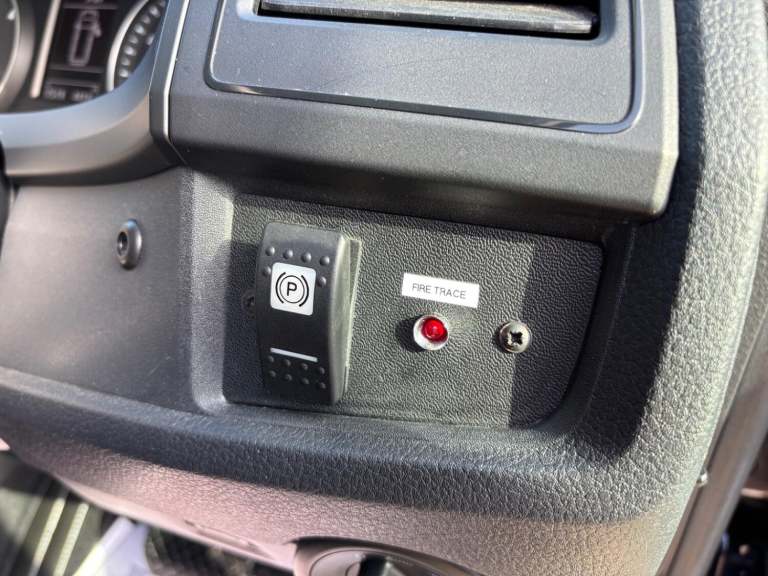 VOLKSWAGEN TRANSPORTER DRIVER TRANSFER WAV WHEELCHAIR ACCESSIBLE VEHICLE 2.0